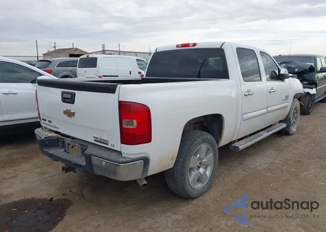 2011 Chevrolet Silverado 1500 Lt z USA, uszkodzony, nr VIN 3GCPCSE05BG372801